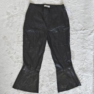 Bailey 44 Medium Black Faux‎ Leather Metallic Crop Flare Hem Lupine Capri Pants